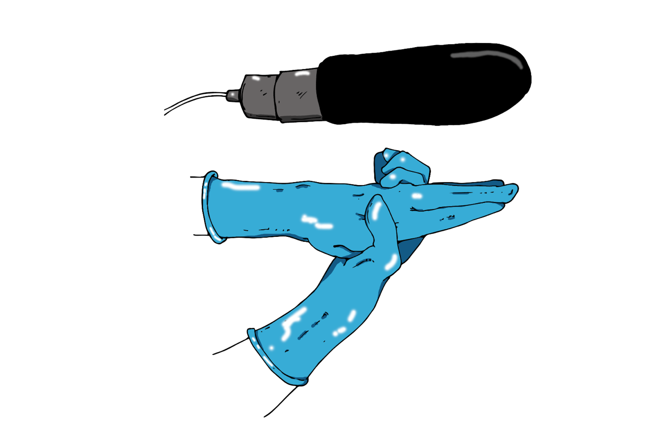 Мне по душе разнообразие материалов, чаще я предпочитаю силикон, но иногда хочется мягкости киберскина, а иногда – более сильного трения от резиновых секс-игрушек.